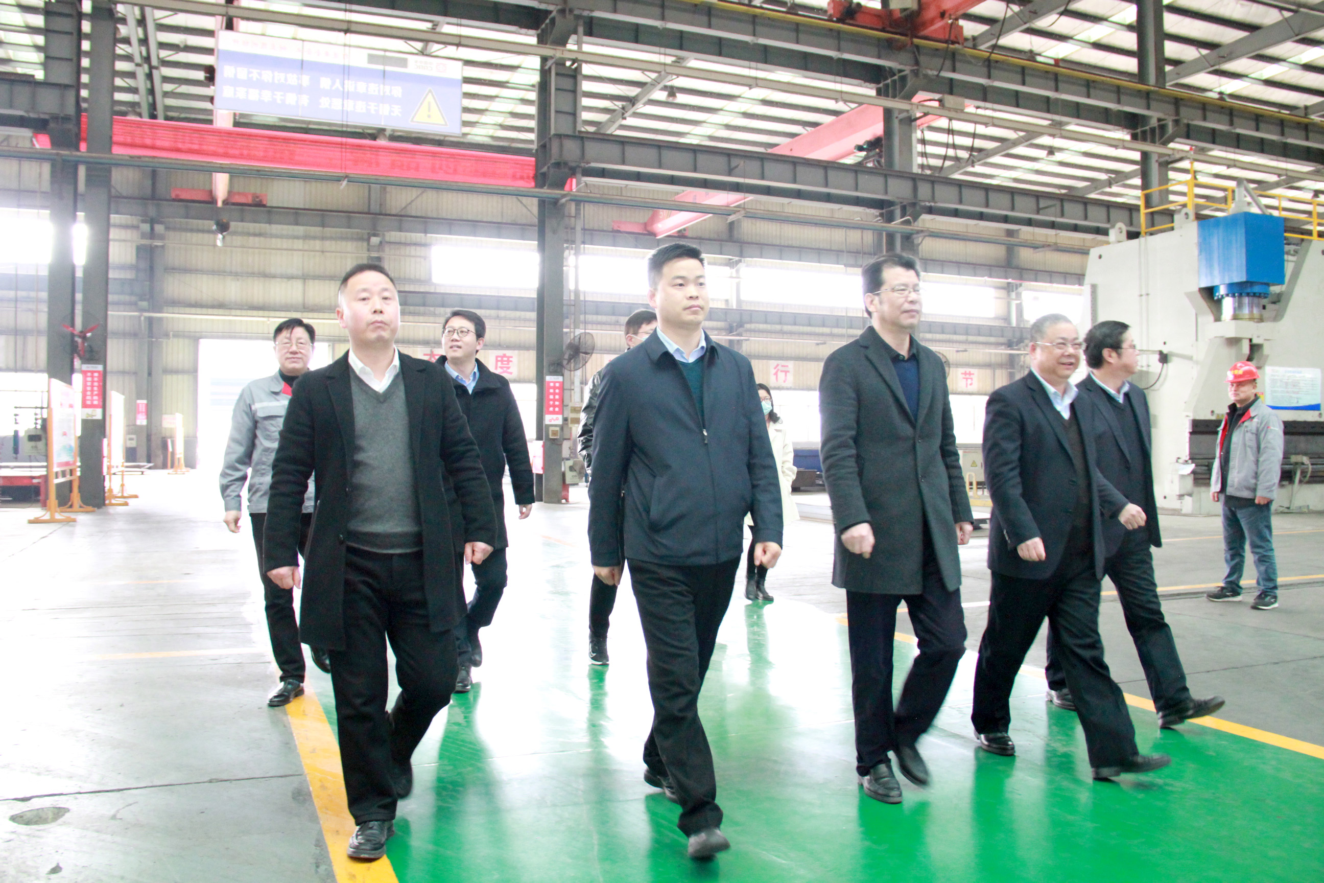 政府牽紅線，產(chǎn)學(xué)研融合--武漢科技大學(xué)夏緒輝專家團(tuán)隊(duì)一行